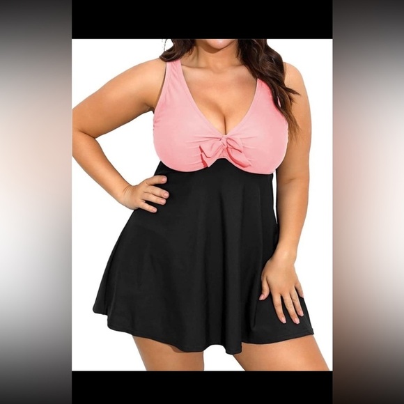 Nleyook Women’s Plus Size Cut Out Swimsuit One Piece NWT size 24 - Picture 1 of 12